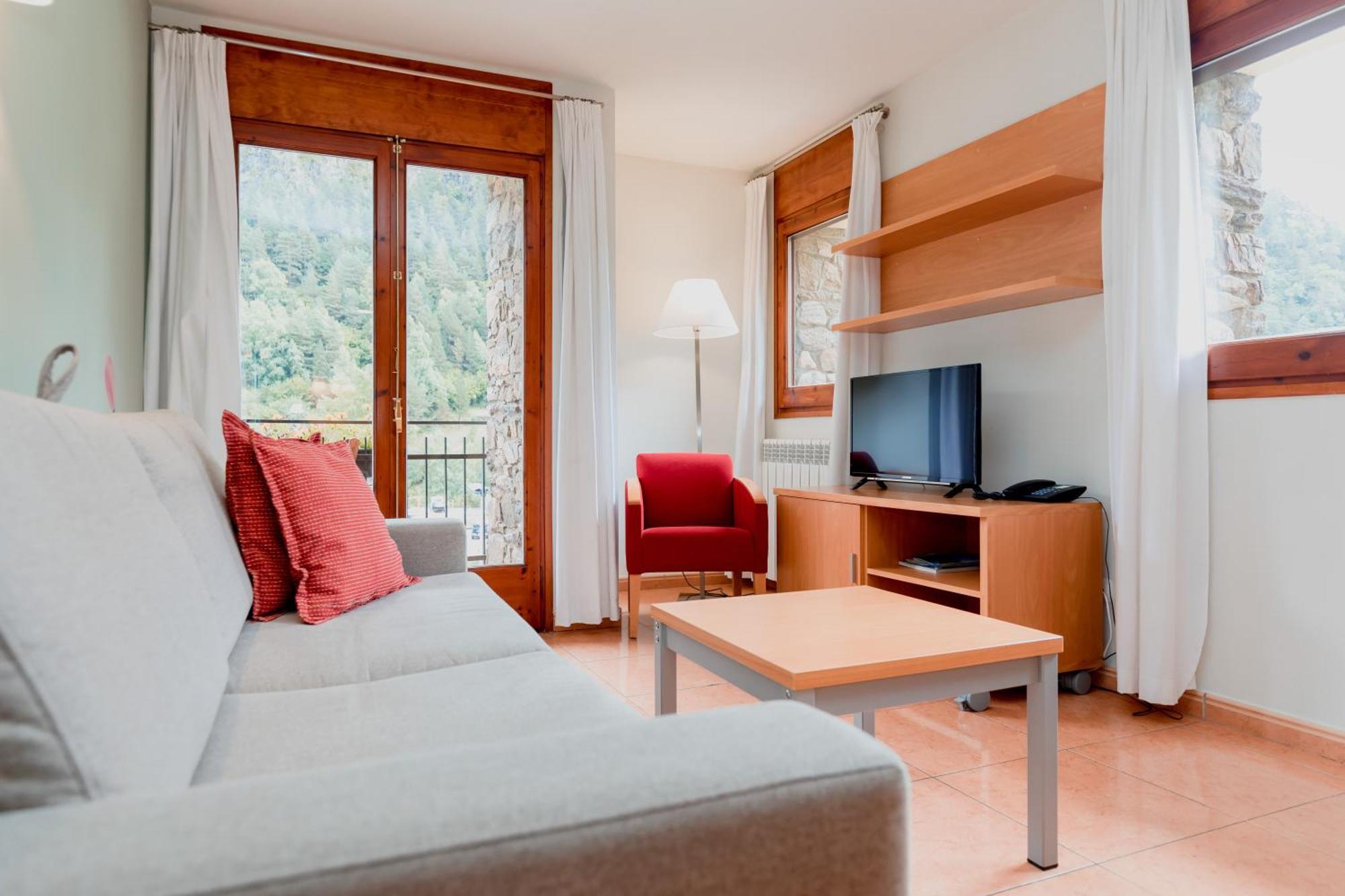Pierre & Vacances Aparthotel La Tulipa Ордіно Екстер'єр фото