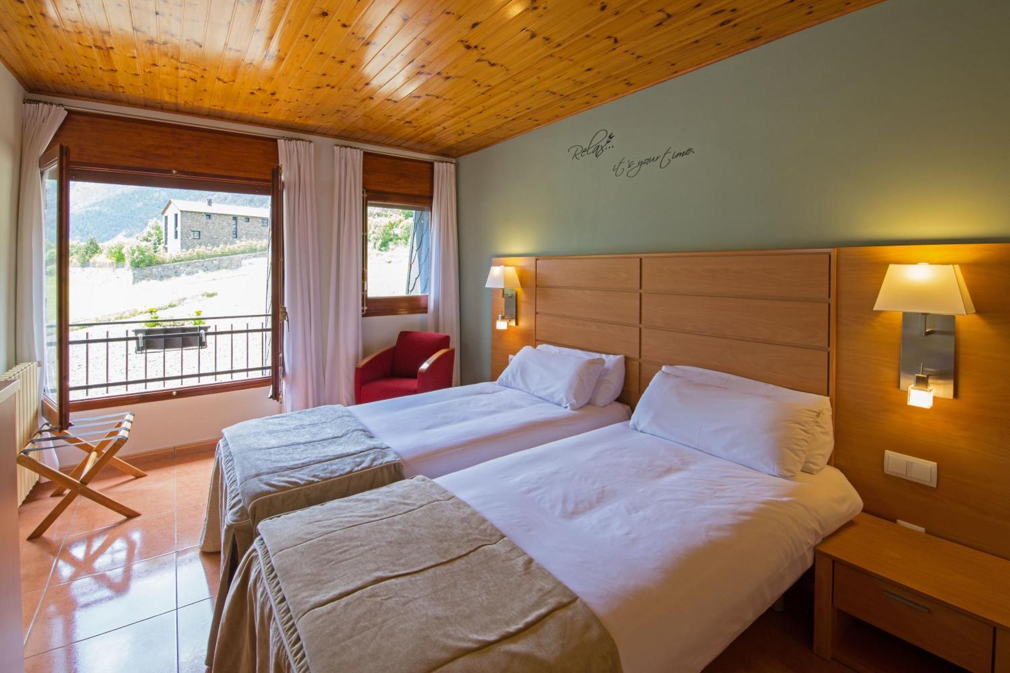 Pierre & Vacances Aparthotel La Tulipa Ордіно Екстер'єр фото